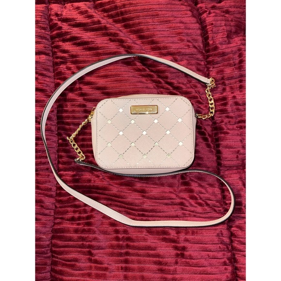 💕HP💕 RARE MICHAEL KORS PINK CROSSBODY PURSE!!!! - Picture 2 of 7